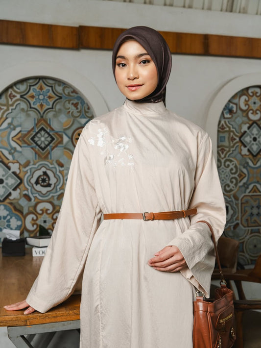 LAENA TUNIK